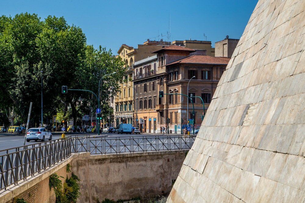 Фото Crossroad Hotel