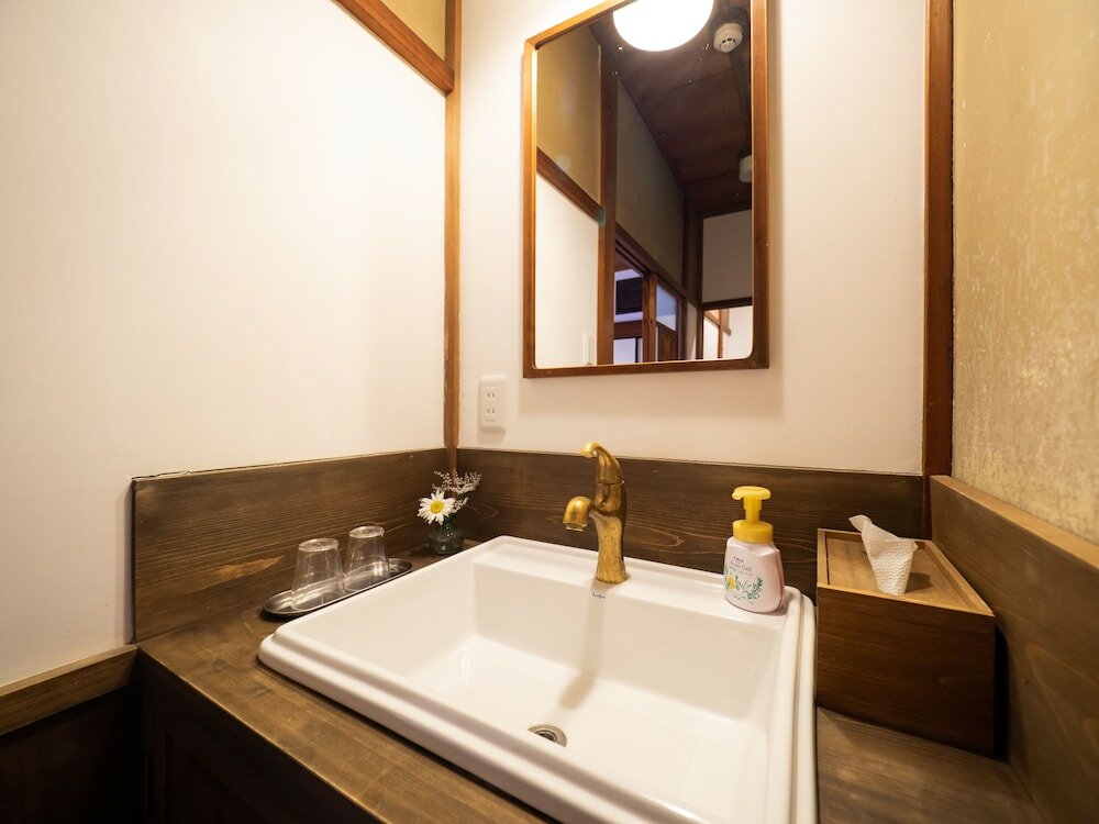 Фото Inase Otsu Machiya Bed & Breakfast