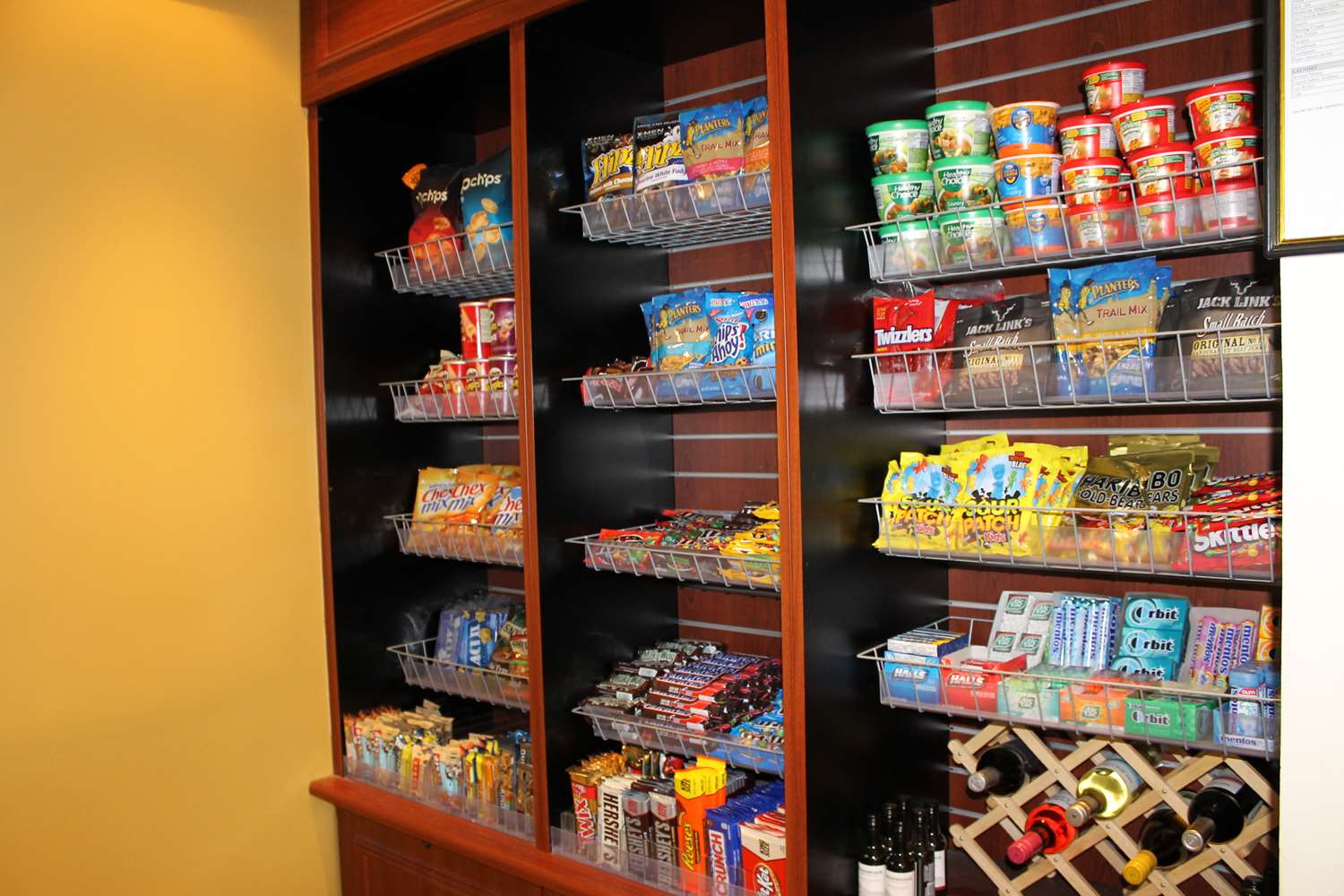 Фото Hilton Garden Inn Addison