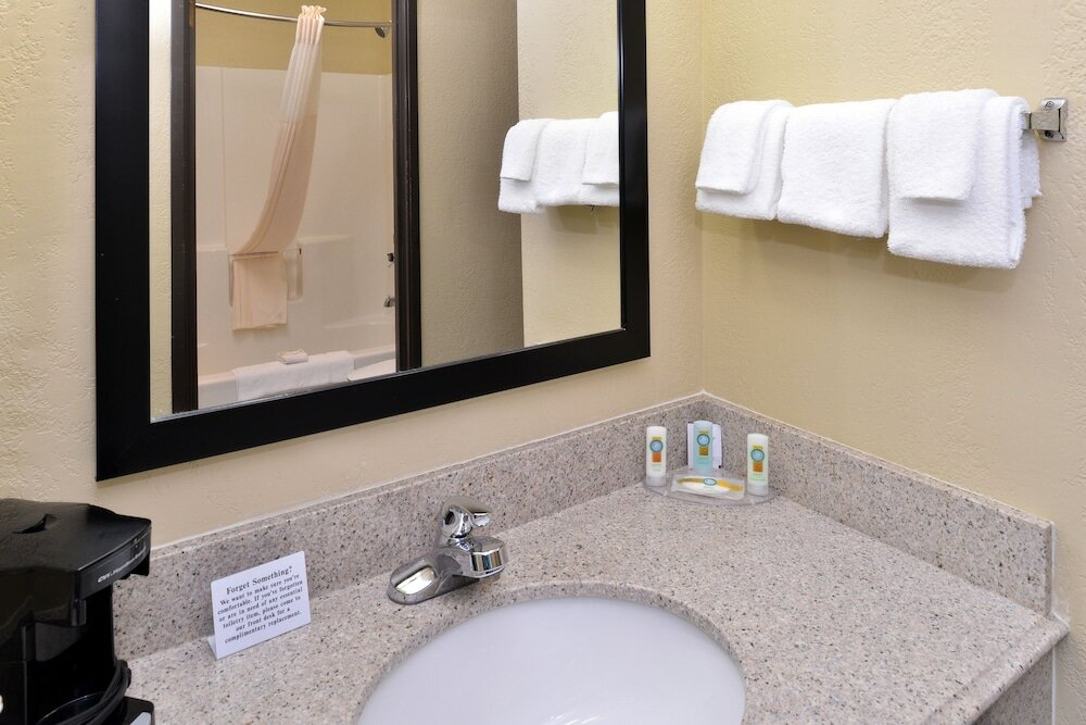 Фото Quality Inn Murray University Area