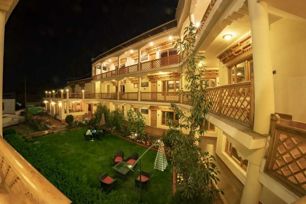 Фото Hotel Ladakh Inn