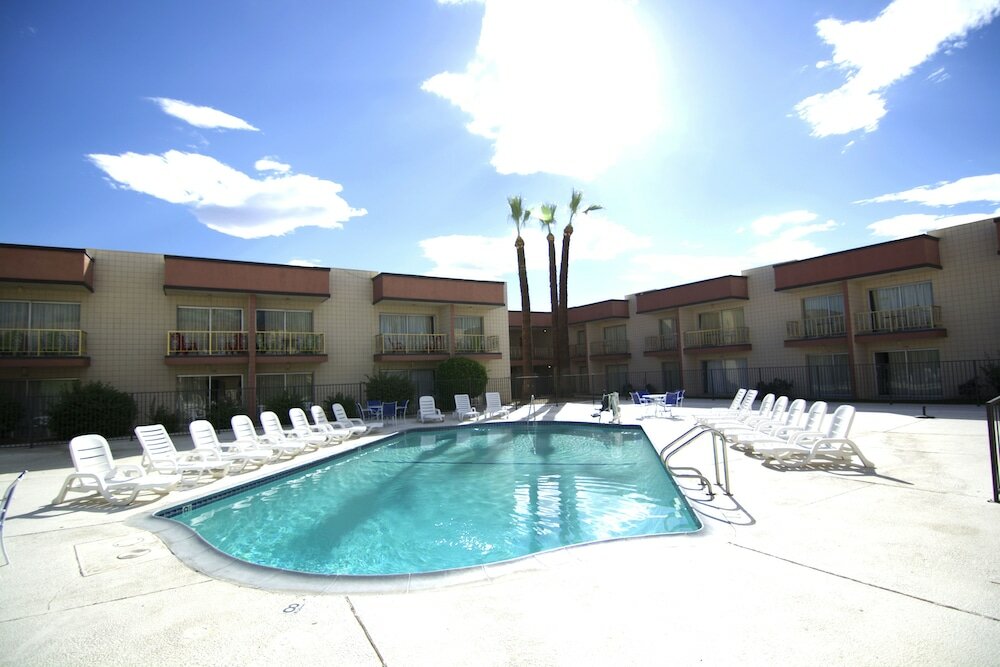 Фото Royal Plaza Inn