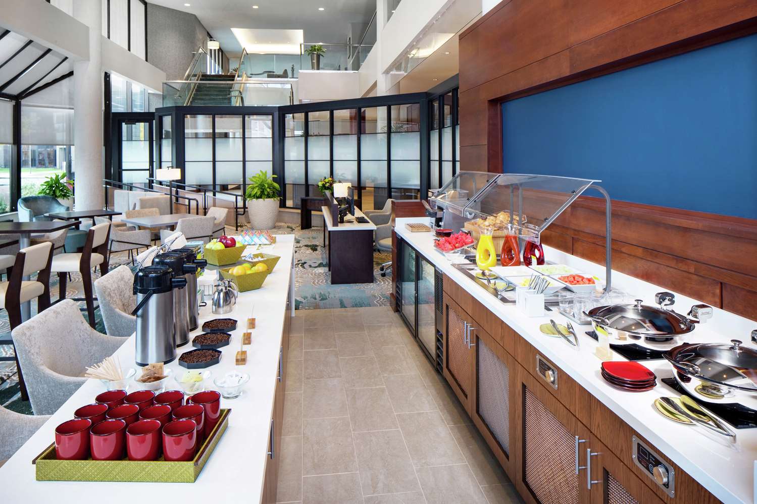 Фото DoubleTree by Hilton Manchester Downtown