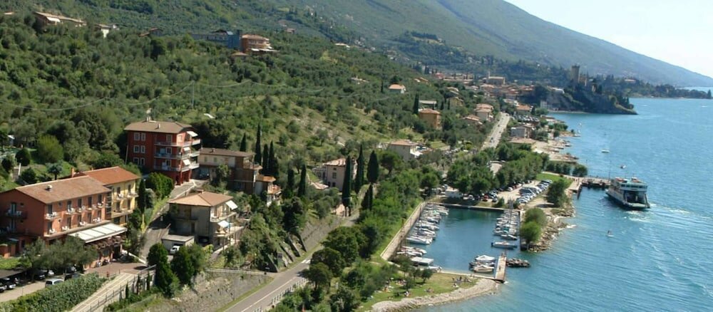 Фото Hotel Villa Carmen