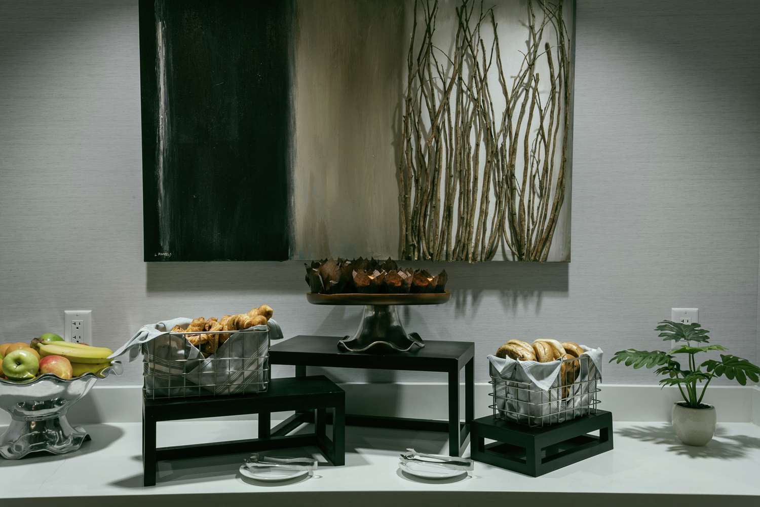 Фото Hilton Garden Inn Seattle Bellevue Downtown, Wa