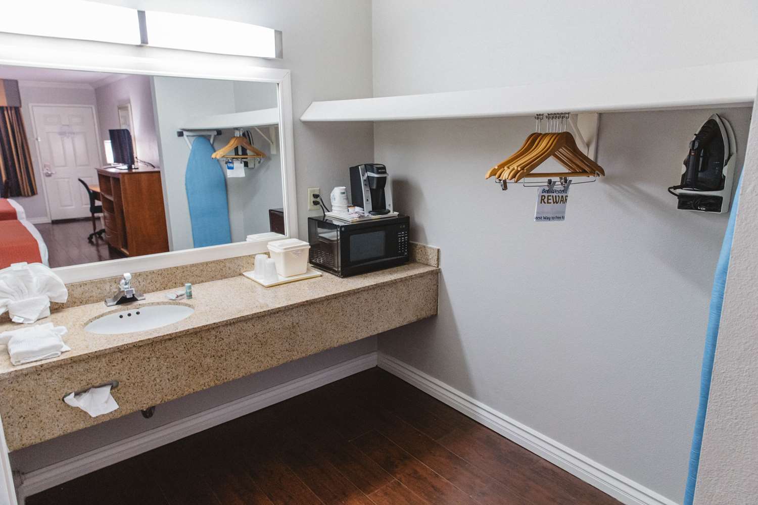 Фото Best Western Palm Garden Inn