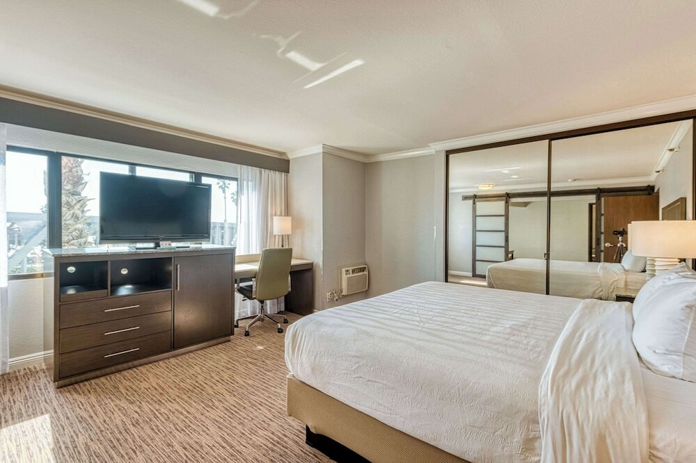 Фото Amanzi Hotel, Ascend Hotel Collection