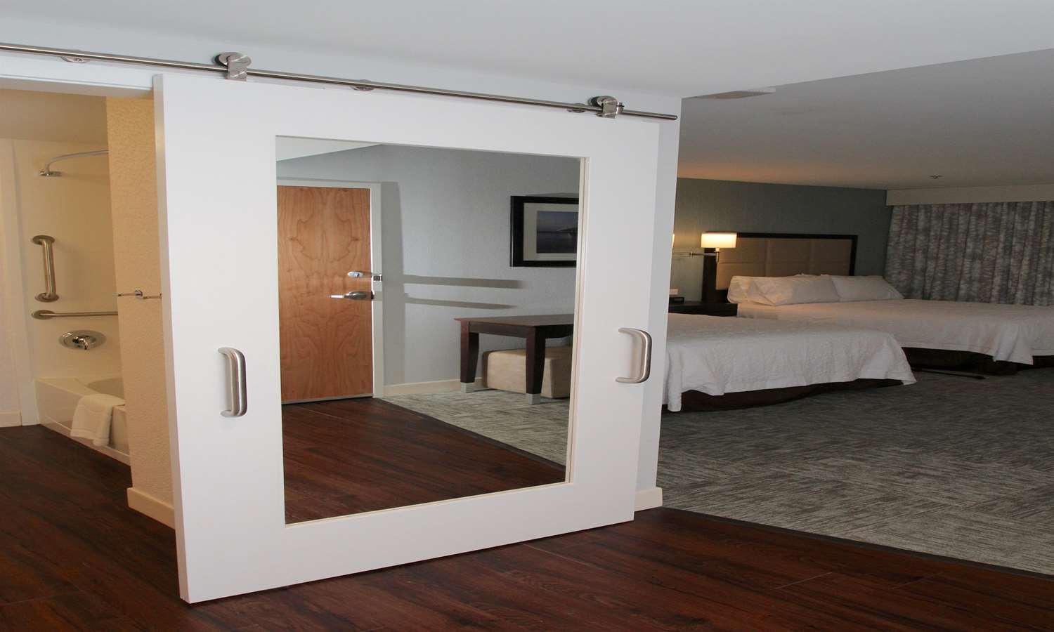 Фото Hampton Inn Suffolk