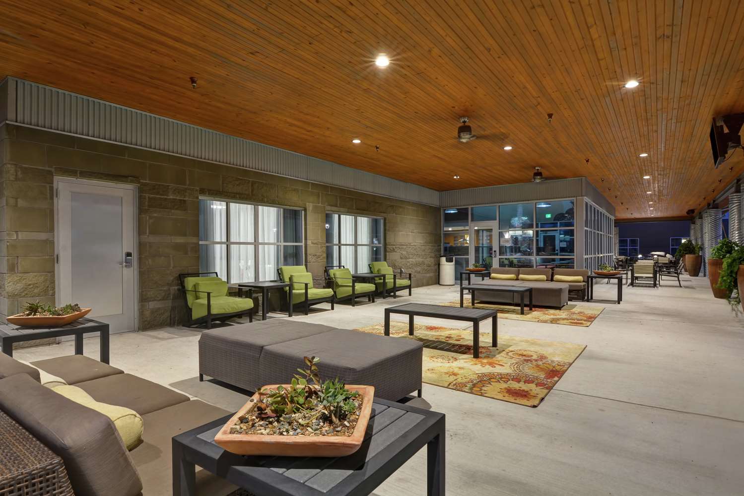 Фото Homewood Suites by Hilton TechRidge Parmer @ I-35