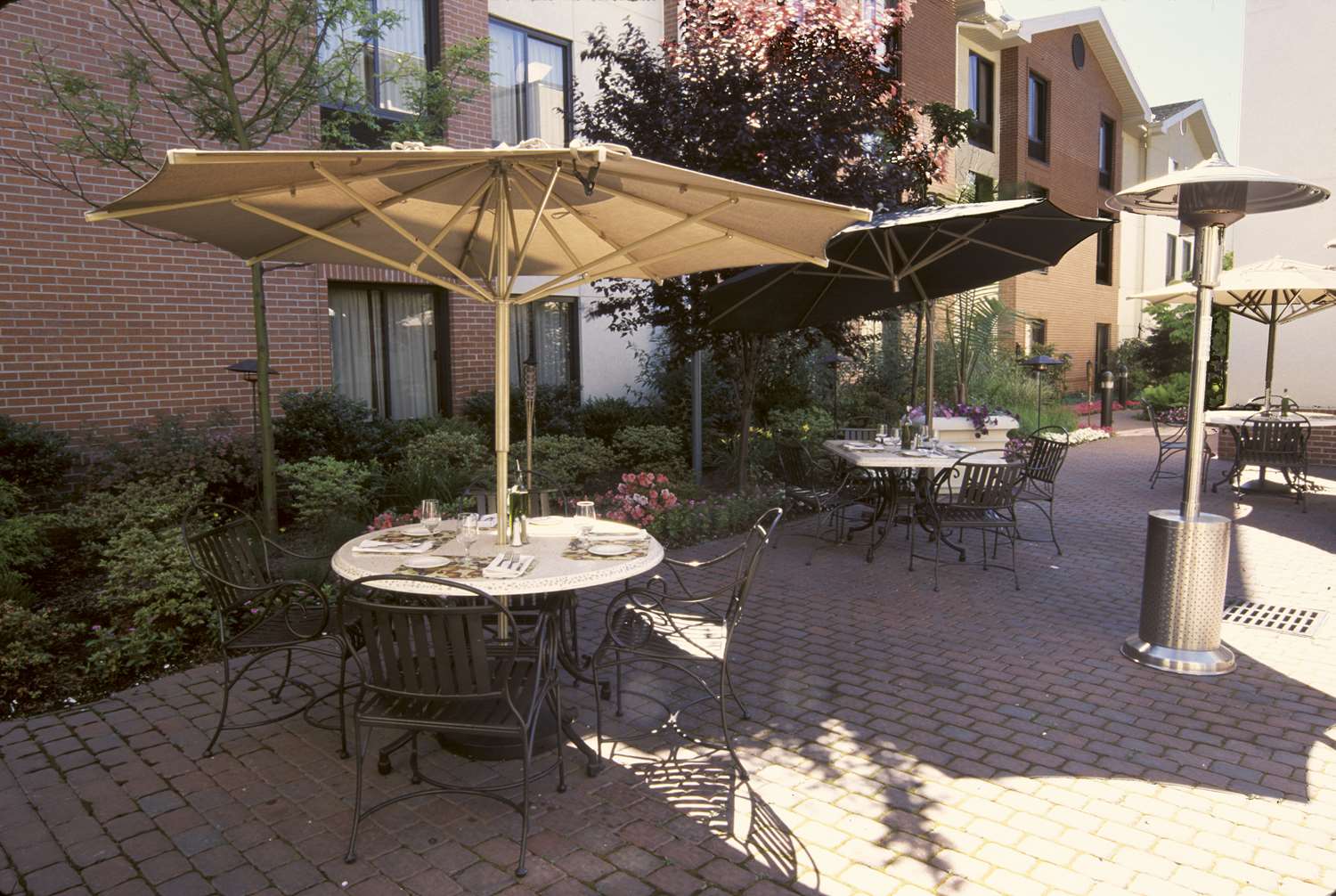 Фото Hampton Inn & Suites Fairfield