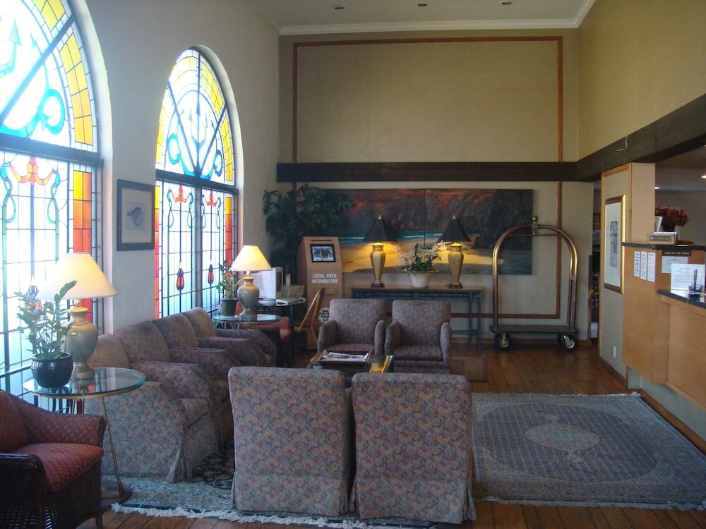 Фото Portside Inn & Suites