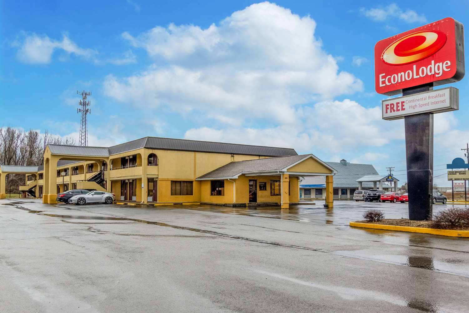 Фото отеля 1