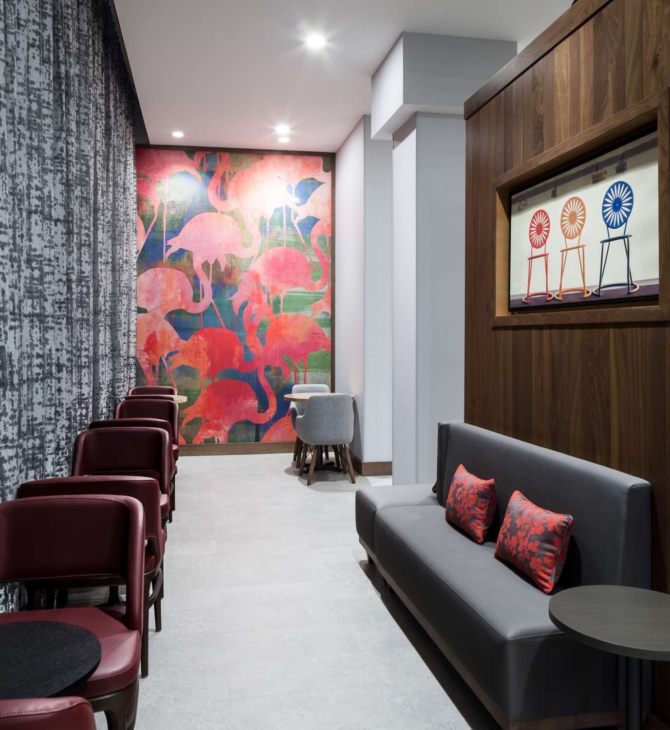 Фото Hilton Garden Inn Madison Downtown