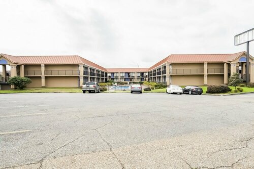 Гостиница Oyo Hotel Bossier City La - Red River в Бошьер Сити