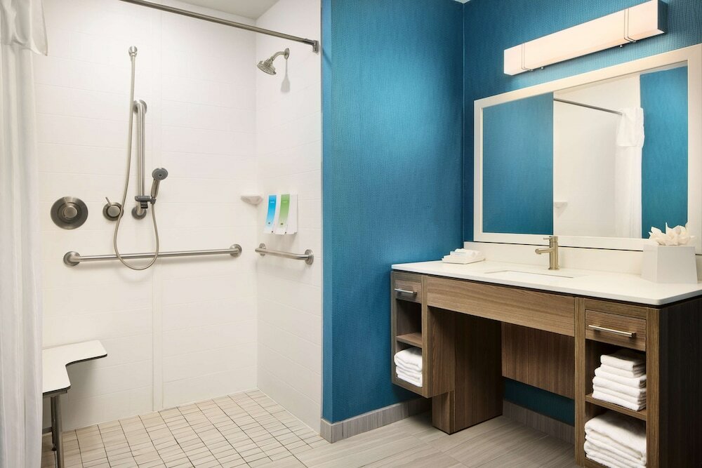 Фото Home2 Suites by Hilton Pensacola i 10 Pine Forest Road