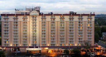 Фото Отель Doubletree by Hilton New York Jfk Airport