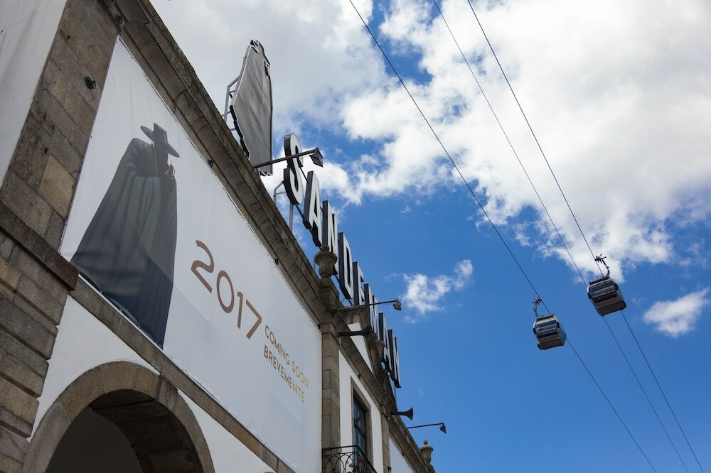 Фото The House of Sandeman Hostel & Suites