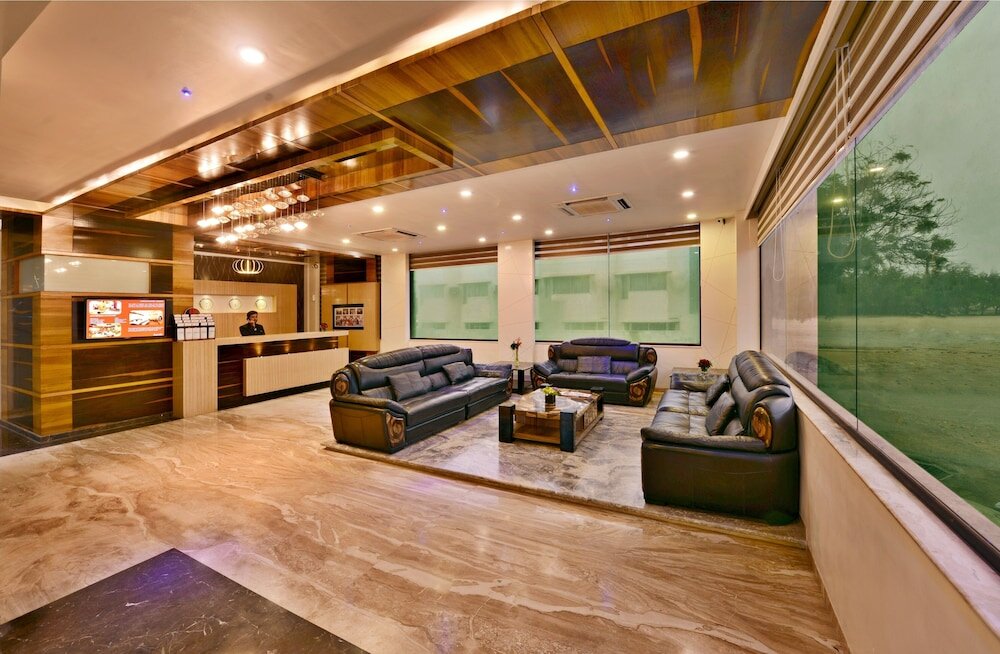 Фото отеля 2