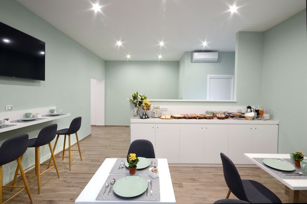 Фото Napoliseason Rooms and Breakfast