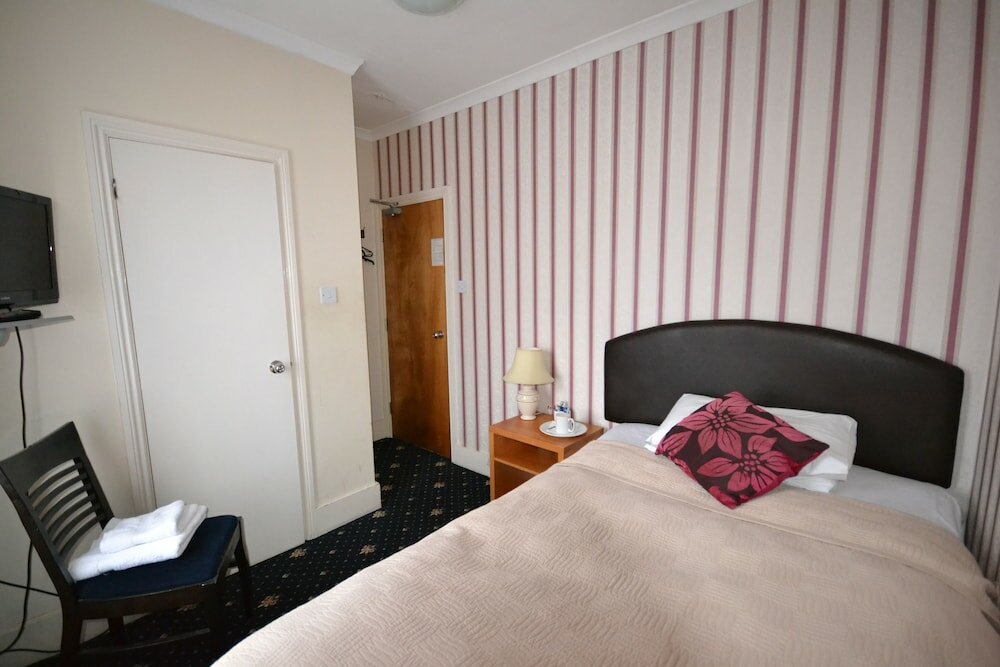 Фото Airport Guest House