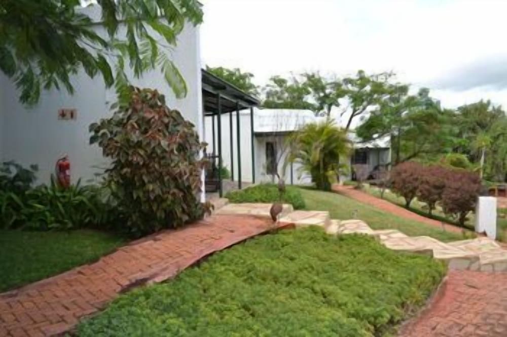 Фото Tambuti Lodge