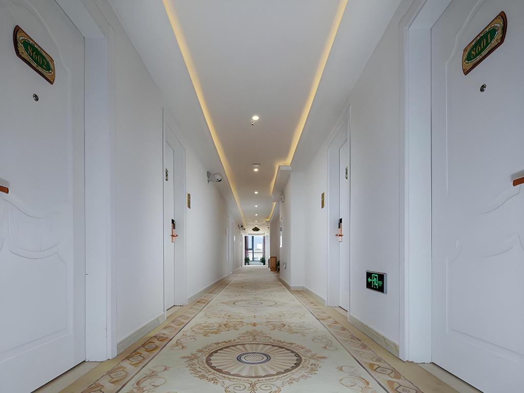 Фото Vienna Classic Hotel Kunming Airport Branch