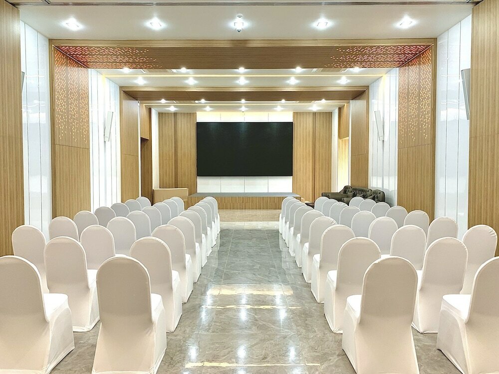 Фото The Poem Hotel