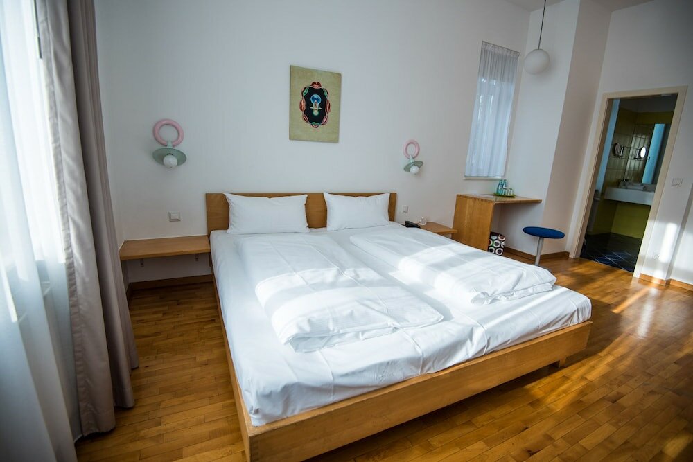 Фото Hotel Robert Mayer