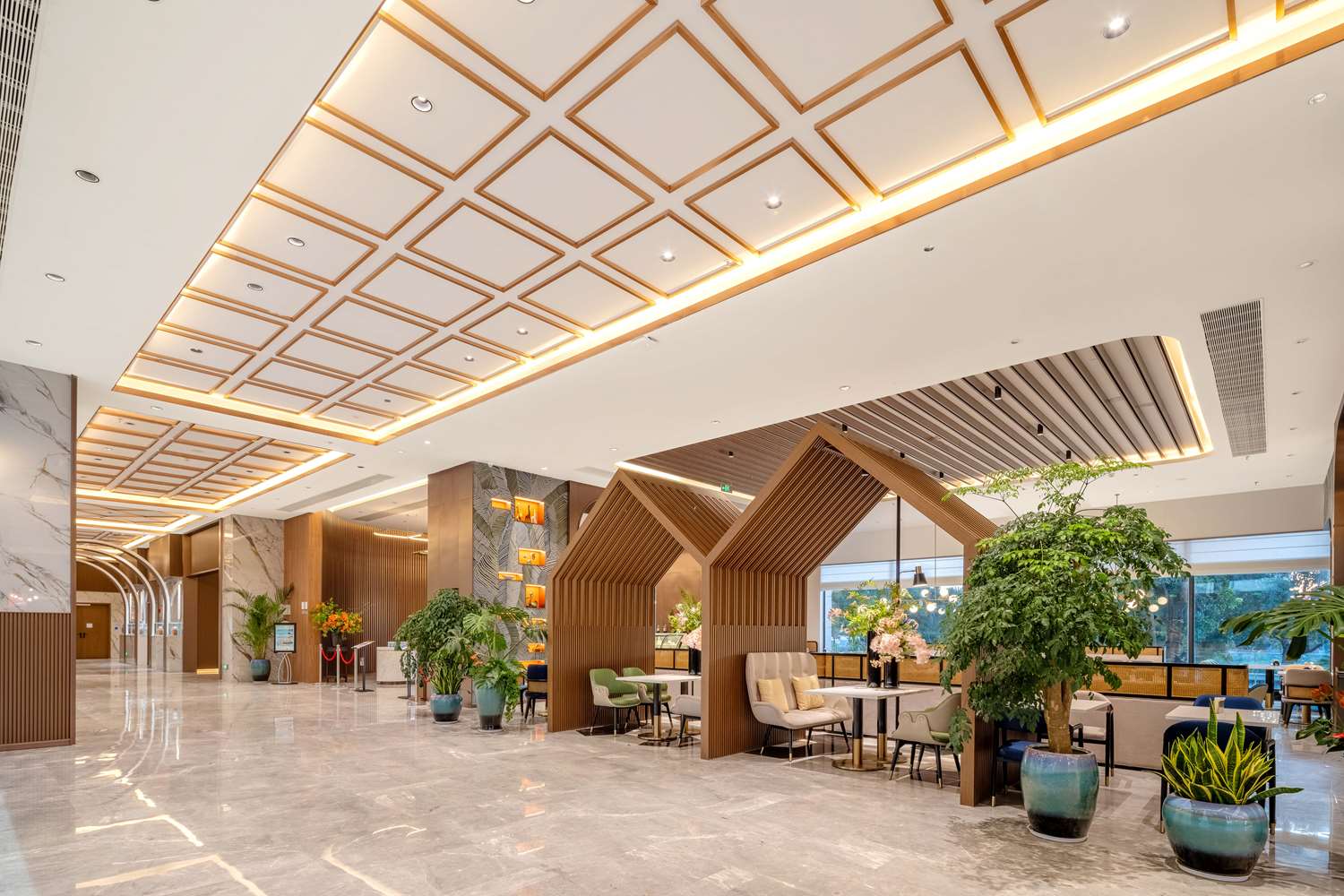 Фото Hilton Garden Inn Jiangmen Xinhui