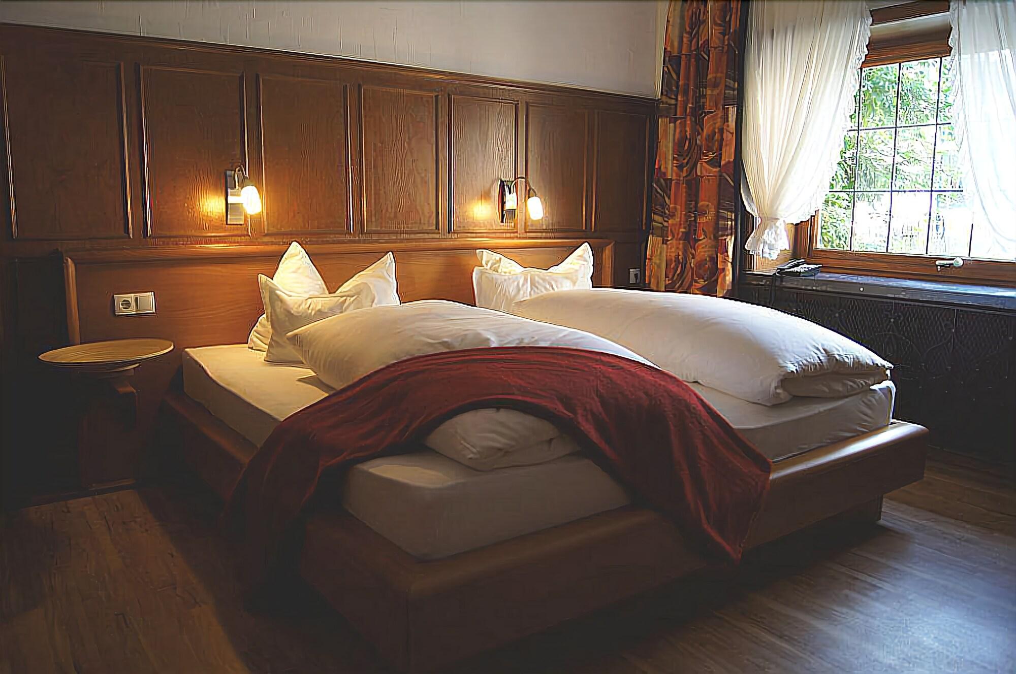 Фото Hotel Rosenhaus Garni