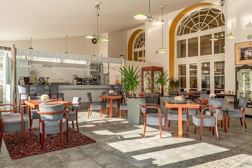 Гостиница Radium Palace Hotel в Острове