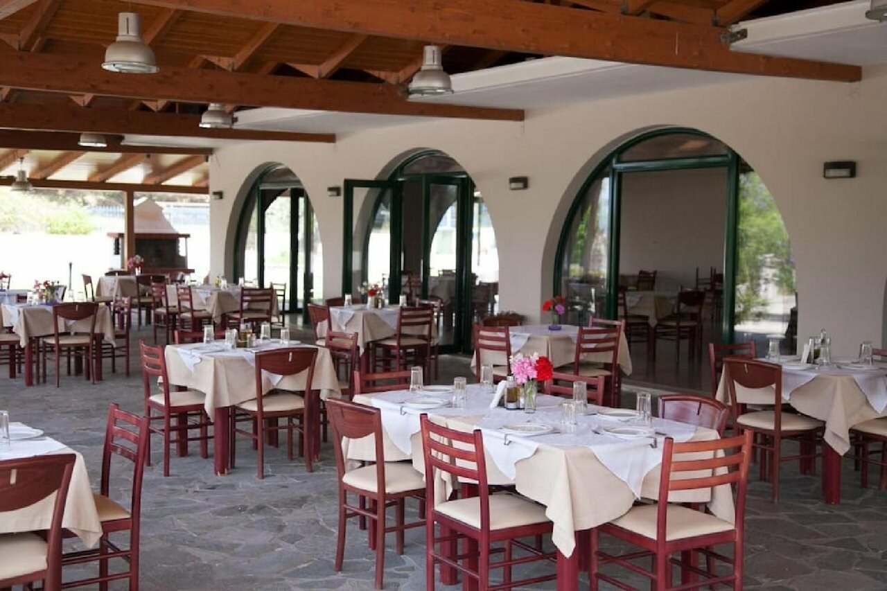 Фото Hotel Kanali