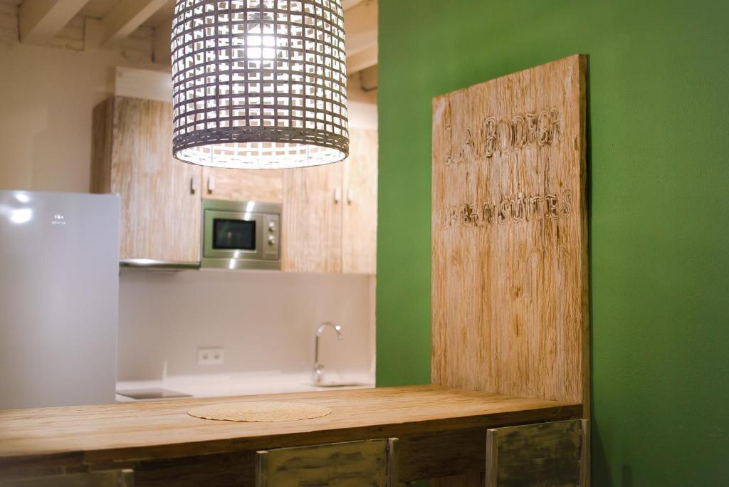 Фото La Bodega Suites