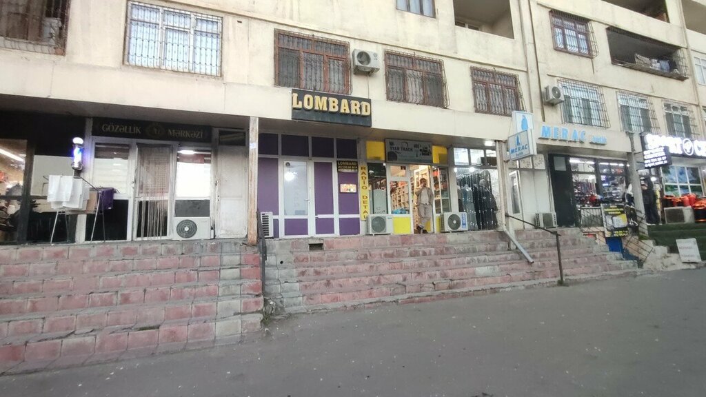 Pawnshop Lombard, Baku, photo