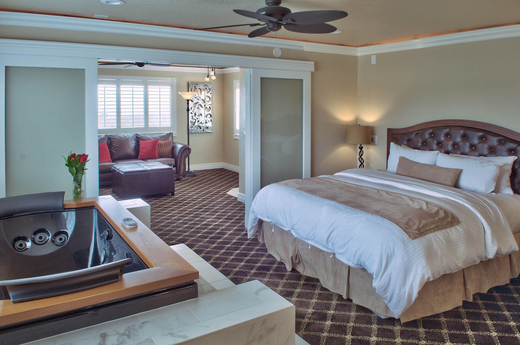 Фото Lovers Point Inn