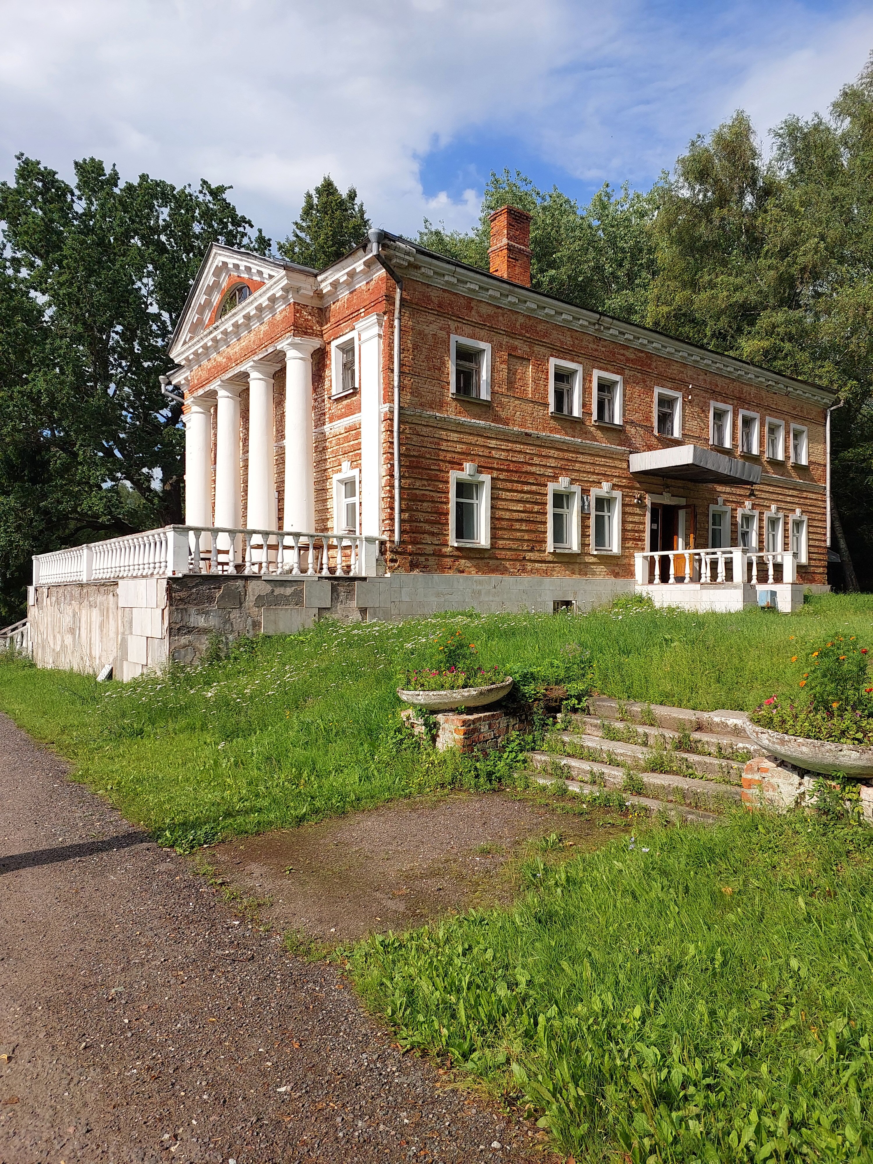 Фото Хвоя Бестужево