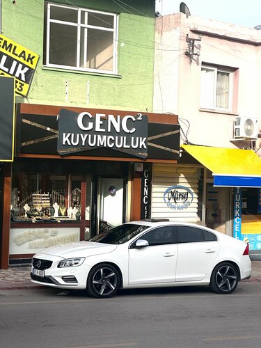 Genç Kuyumculuk Fotoğraf 2