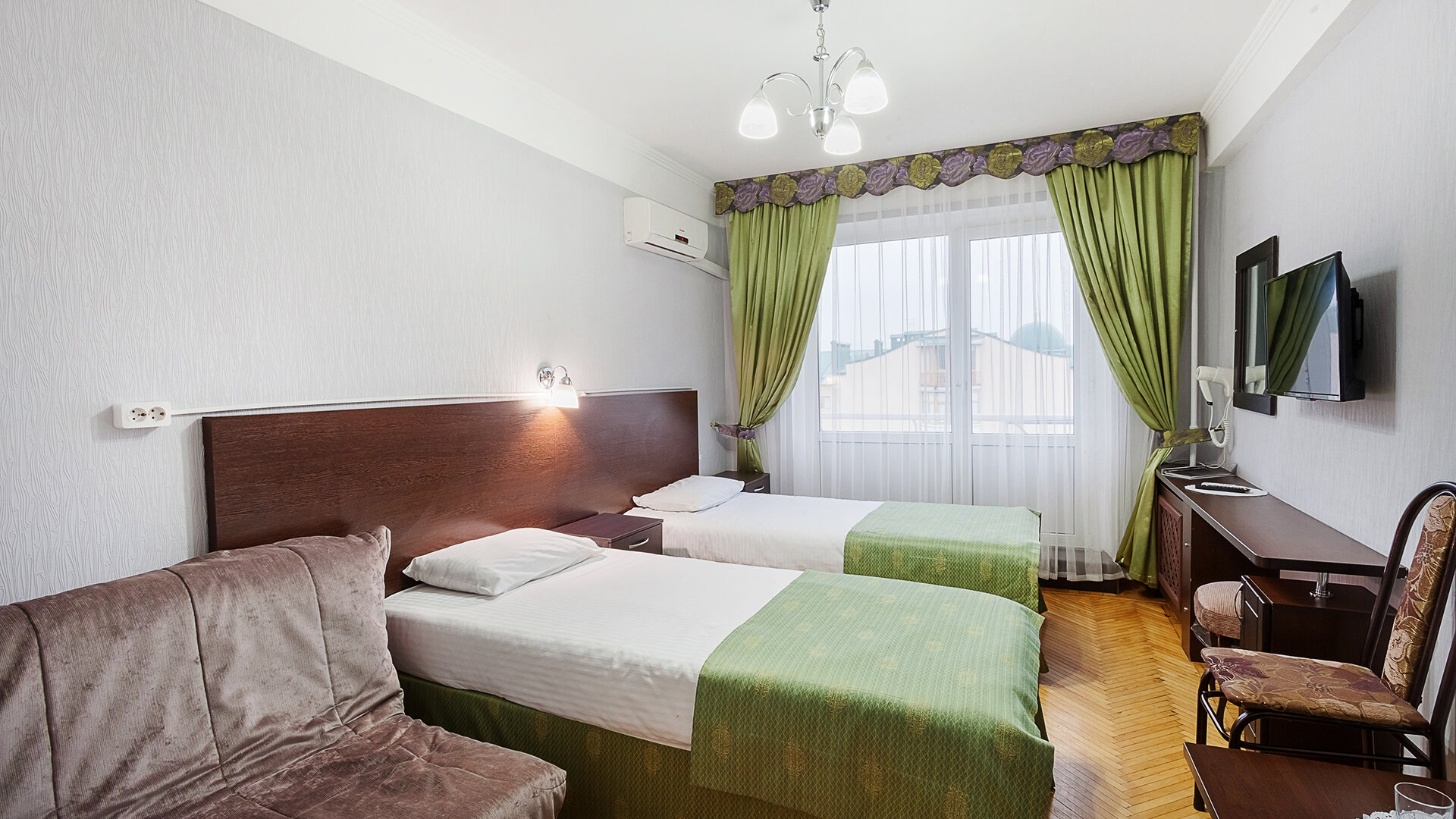 Фото отеля 4