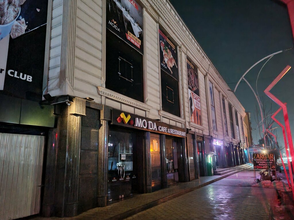 Shopping mall Carlotta, Andijan, photo