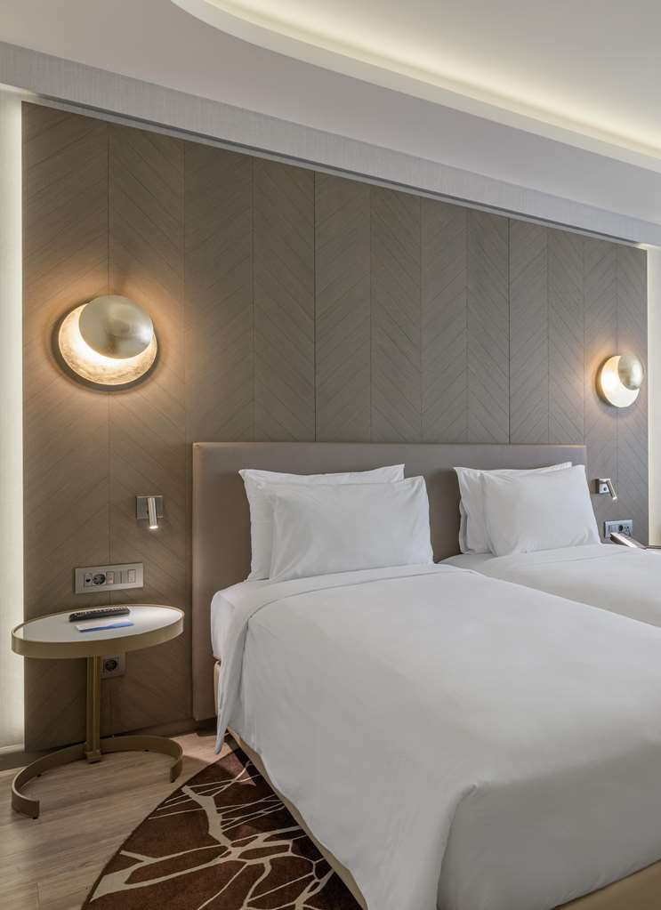 Фото Radisson Blu Park Hotel, Athens