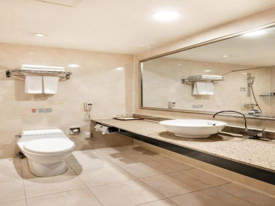 Фото Ramada Hotel and Suites Seoul Namdaemun