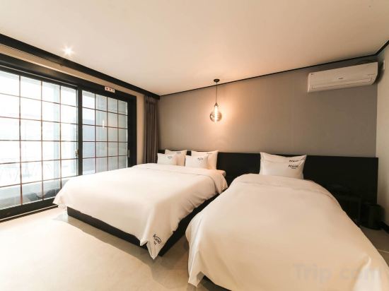 Фото Gupo Station Almond Hotel