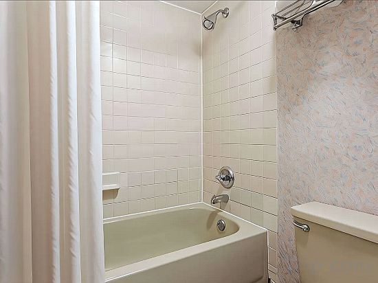 Фото Ramada by Wyndham Portland