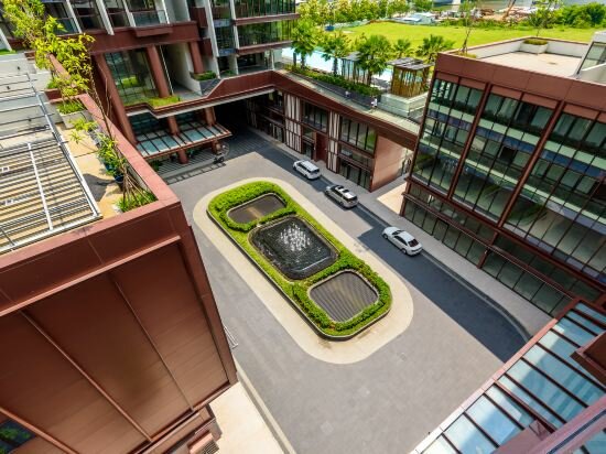 Фото The Crest Residence - Angia Hospitality