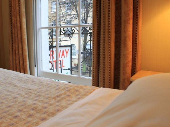 Фото The Fairway Hotel