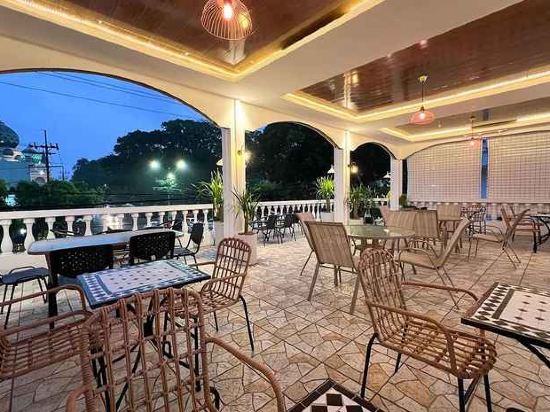 Фото Hotel Pelangi Malang