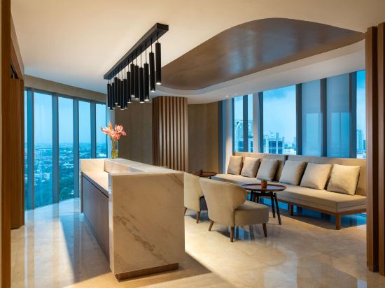 Фото DoubleTree by Hilton Surabaya