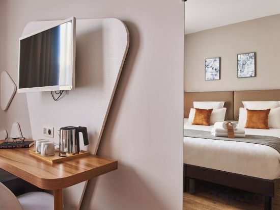 Фото Hotel Magenta 38