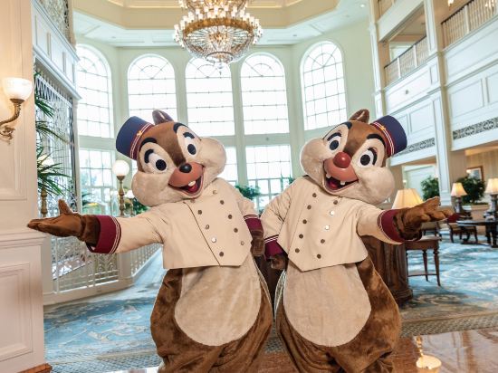 Фото Hong Kong Disneyland Hotel