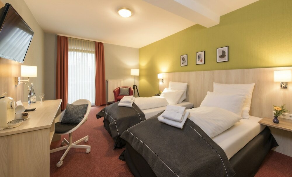 Фото отеля 2